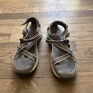 Teva Ewaso Closed Toe Sport Sandal Womens 9 US 40 EU Brown Beige Outdoors Hiking